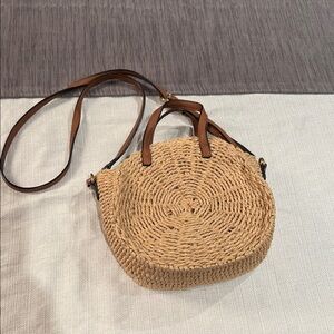 Stylish Tan Woven Handbag